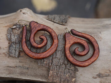 Tatiana's handmade wood earrings from California - the title 'Willow'